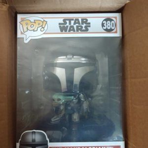 Chrome Armor Mandalorian with The Child (10-Inch)